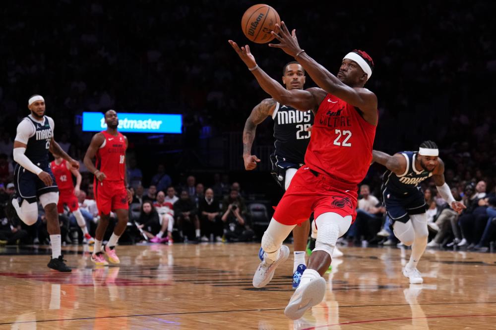 防守端陷入 防守端陷入